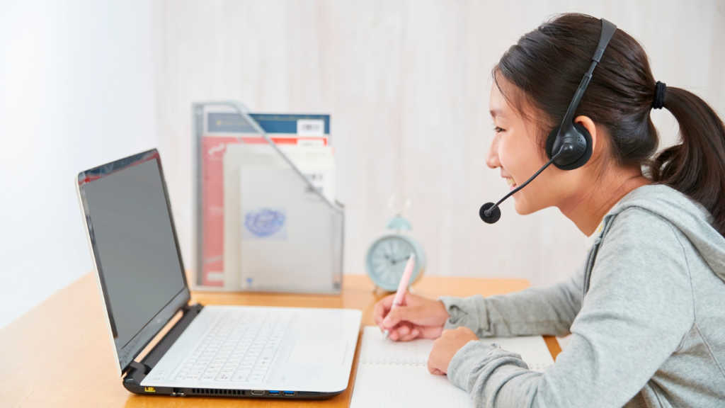 virtual vs in-person vs hybrid therapy